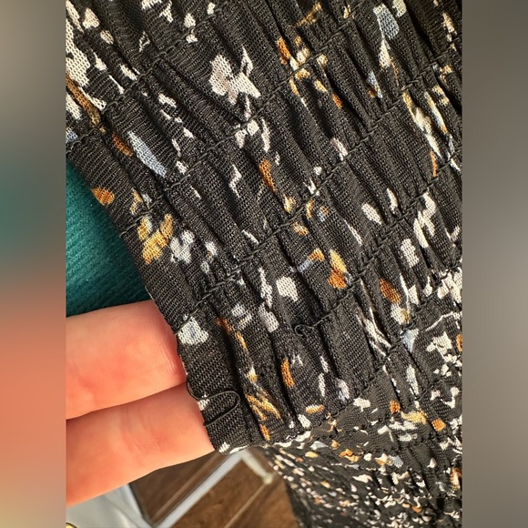 NWT Jane and Delaney ladies size small dress smocked top - Picture 6 of 15